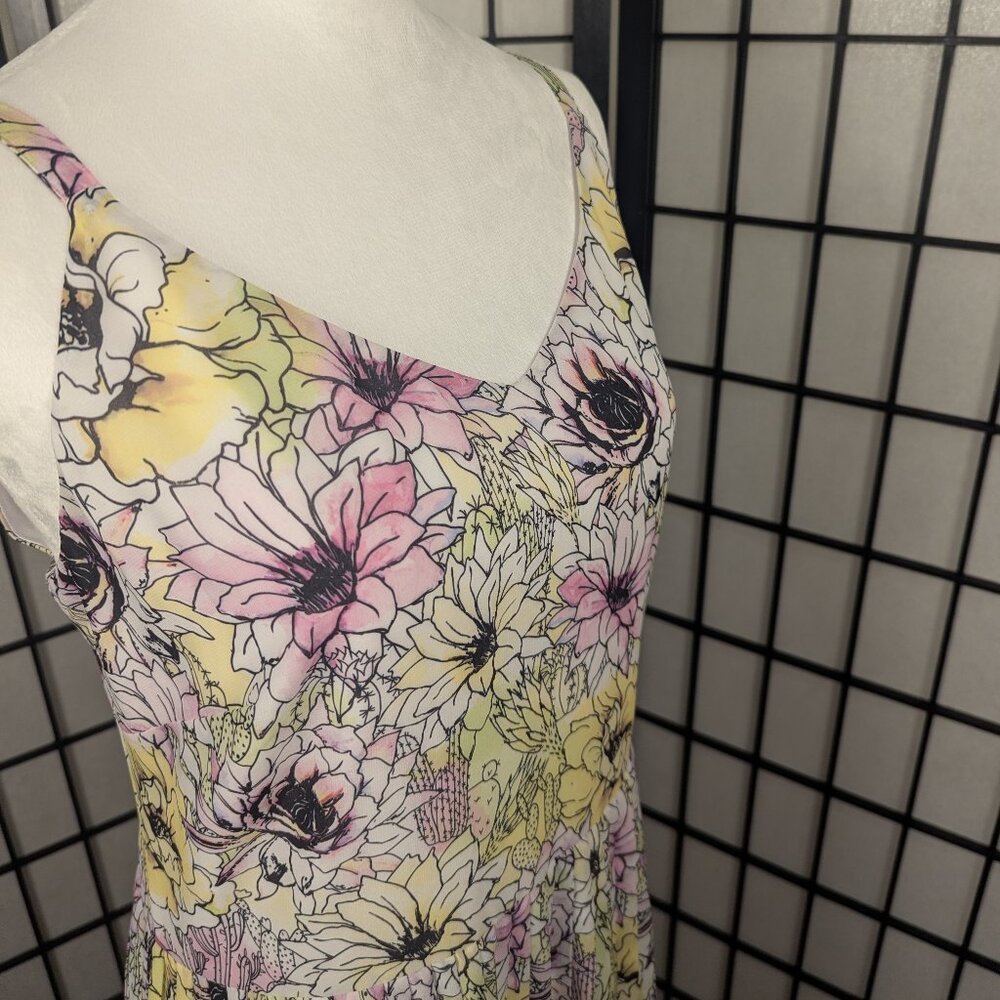 Beautiful Pleated Floral Dress | Sz 12